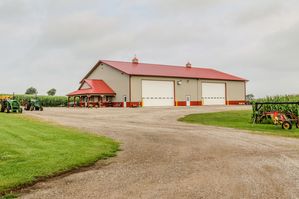 1 Steve  Michelle Bearrows Storage 14051 Rockford Clay Autumn Red 72 x 104 x 18 24 x 12 x 8  24 in Overhang Porch Great Pic